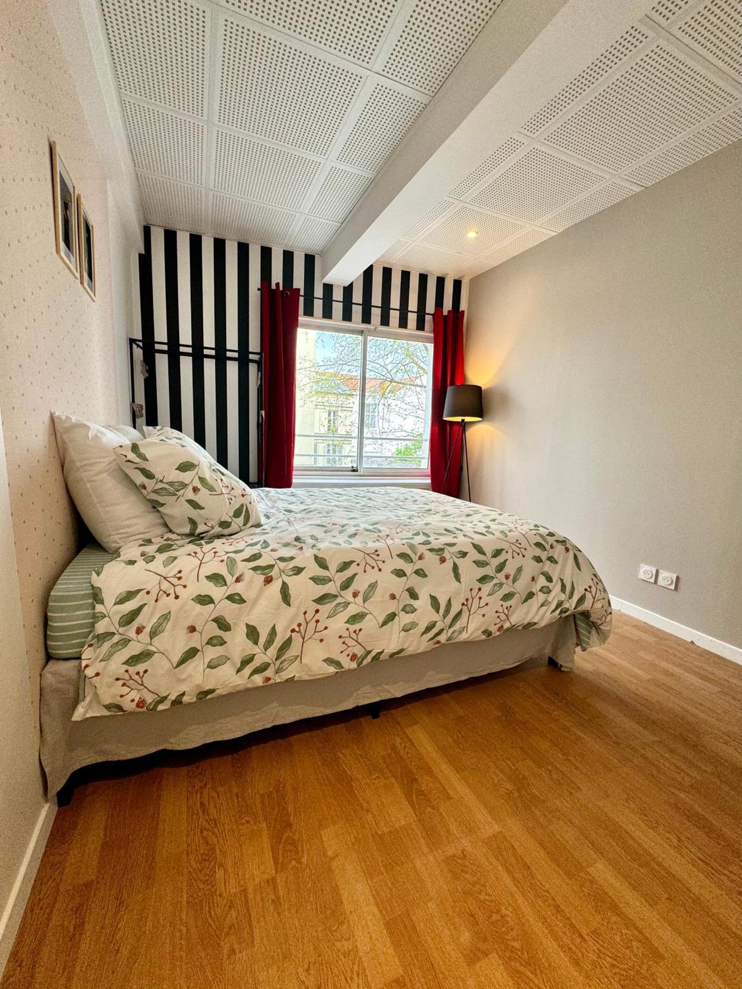 Appartement Lumineux Et Renove Pres De Montmartre "Amelie" Paris Exterior photo